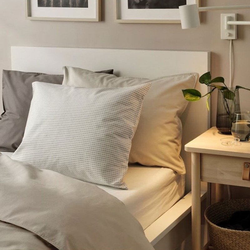 رو بالشتی ایکیا مدل IKEA TAGVECKLARE