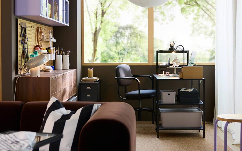 میز قابل استفاده برای همه اعضای خانواده